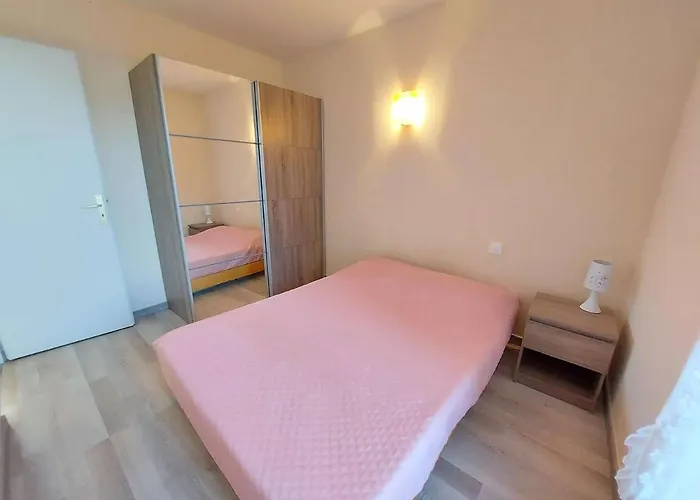 Lumineux 4-6 Pers Avec Terrasse, Parking Et Cuisine Equipee A - Fr-1-326-502 Апартаменты Марсейан