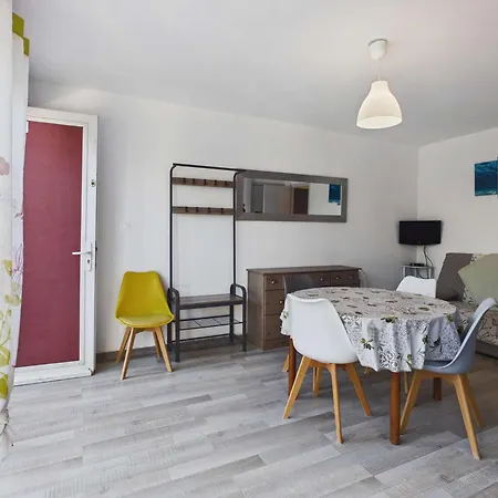 Lumineux 4-6 Pers Avec Terrasse, Parking Et Cuisine Equipee A - Fr-1-326-502 Апартаменты Марсейан