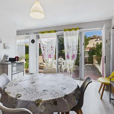 Lumineux 4-6 Pers Avec Terrasse, Parking Et Cuisine Equipee A - Fr-1-326-502 *
