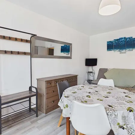 Апартаменты Lumineux 4-6 Pers Avec Terrasse, Parking Et Cuisine Equipee A - Fr-1-326-502 Марсейан