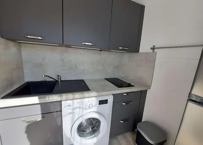 Appartement Lumineux 4-6 Pers Avec Terrasse, Parking Et Cuisine Equipee A - Fr-1-326-502