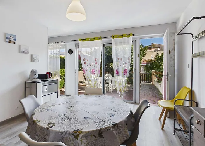 Lumineux 4-6 Pers Avec Terrasse, Parking Et Cuisine équipée à - Fr-1-326-502 *